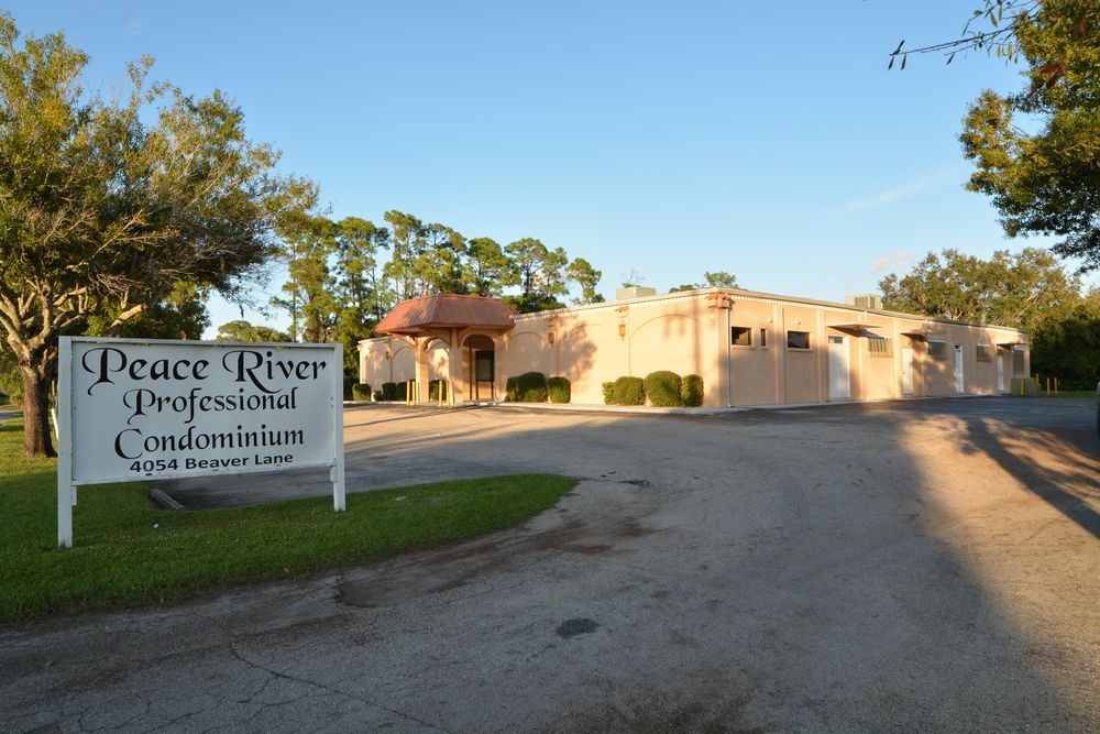Office Building for Sale near Sunseeker Resort: 4054 Beaver Ln, Port Charlotte, FL 33952